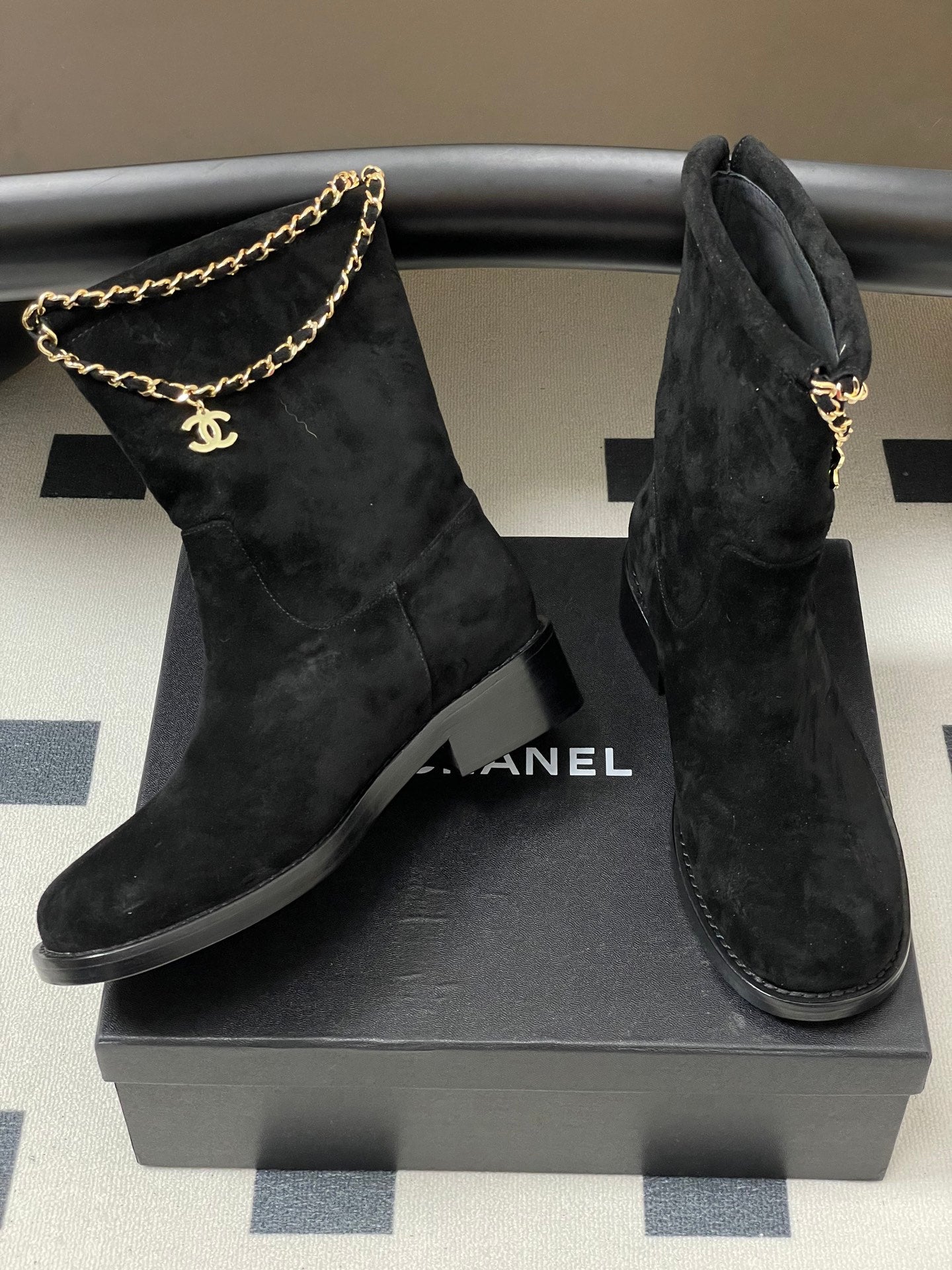 Chain boots suede short boots