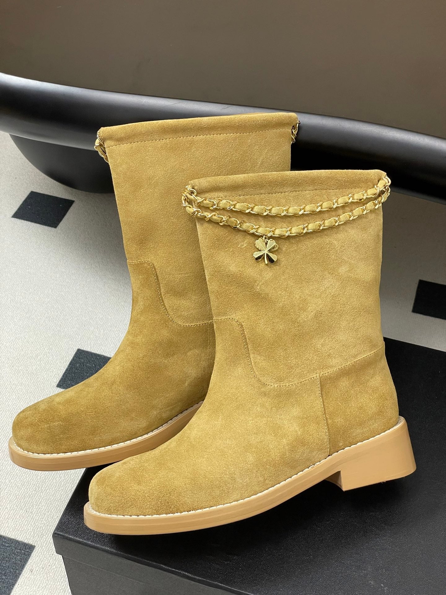 Chain boots suede short boots