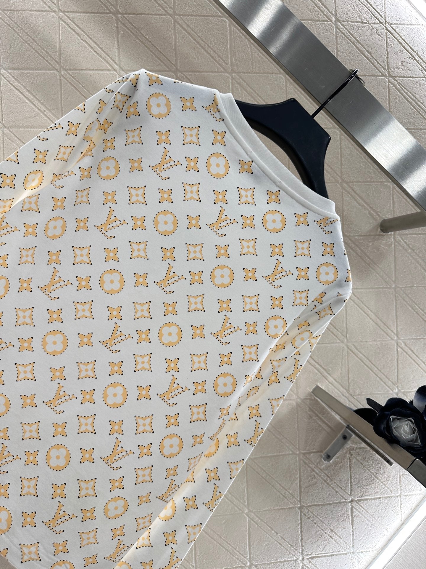 25fw Printed chain top