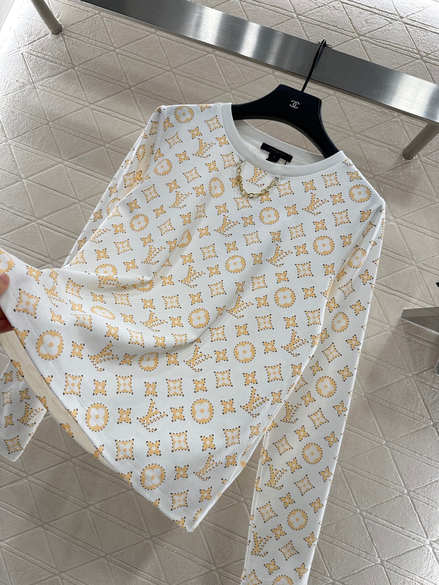 25fw Printed chain top