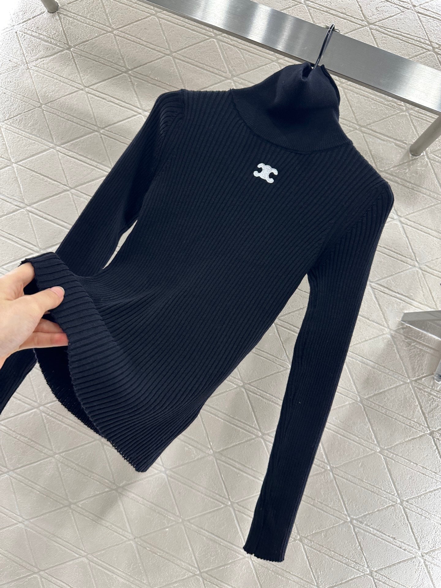 25fw Slim fit high neck base shirt