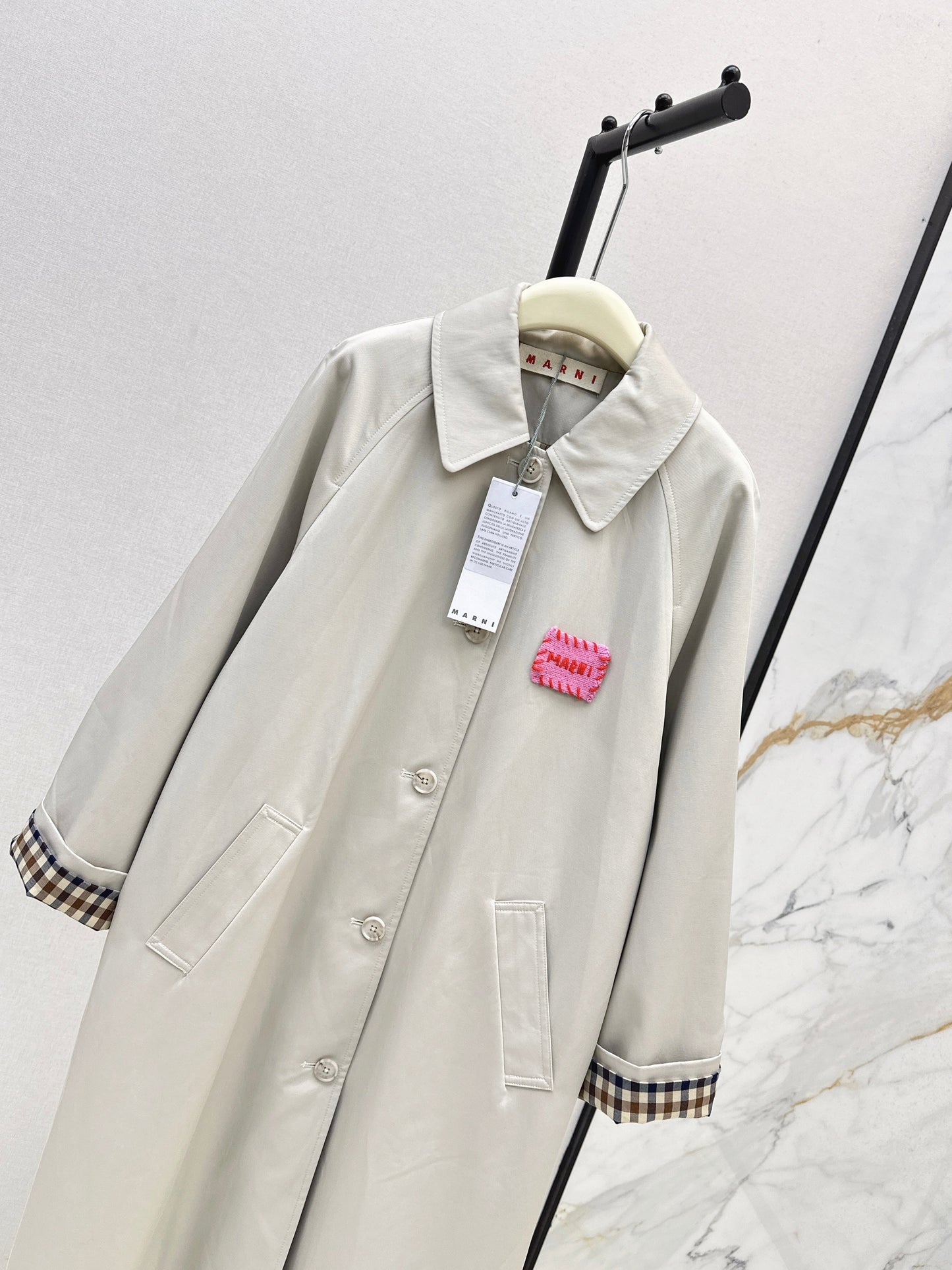 25fw Medium to long windbreaker