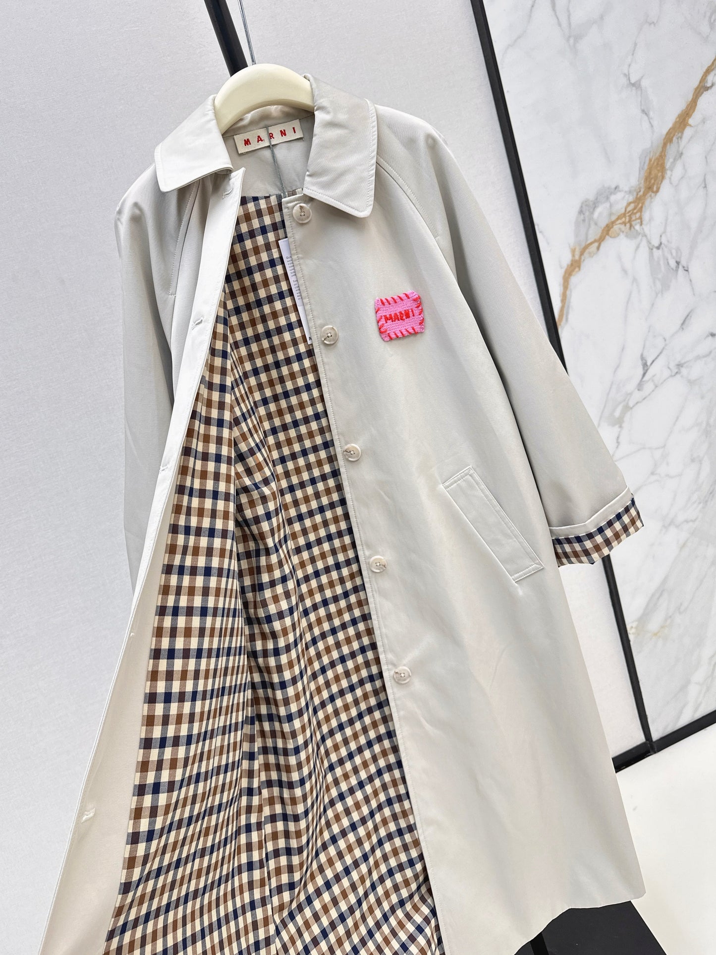 25fw Medium to long windbreaker