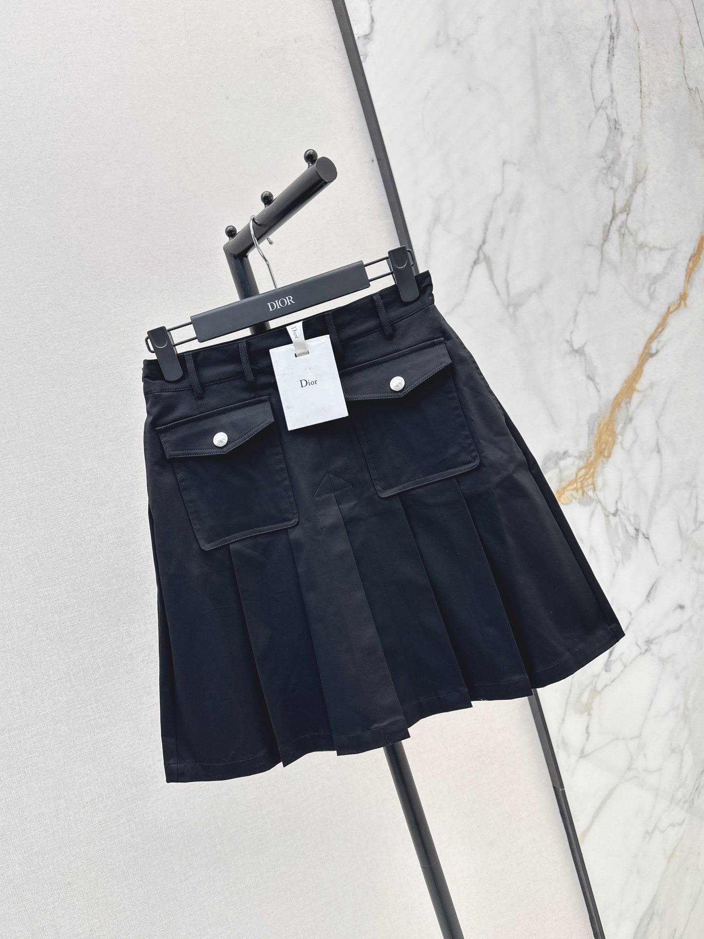 25fw High waisted pleated skirt