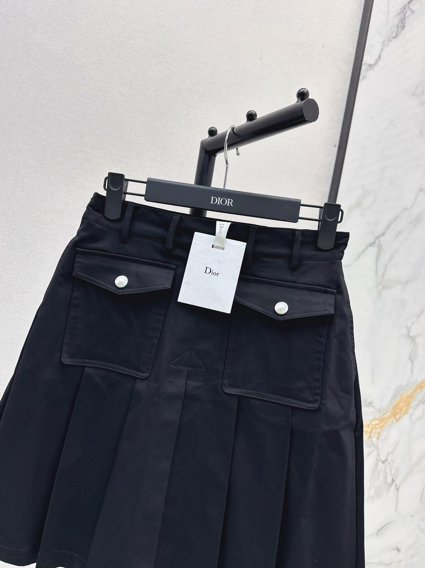 25fw High waisted pleated skirt