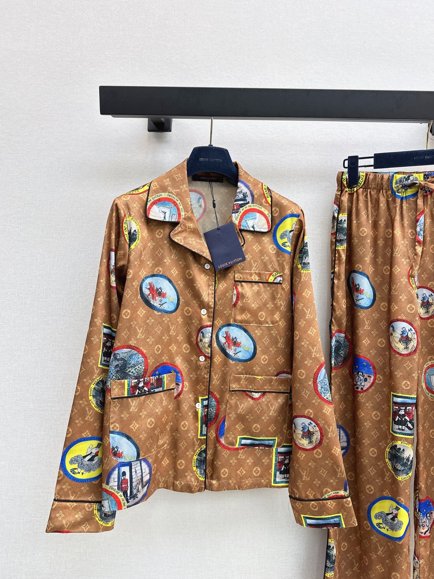 25fw Full printed pajamas