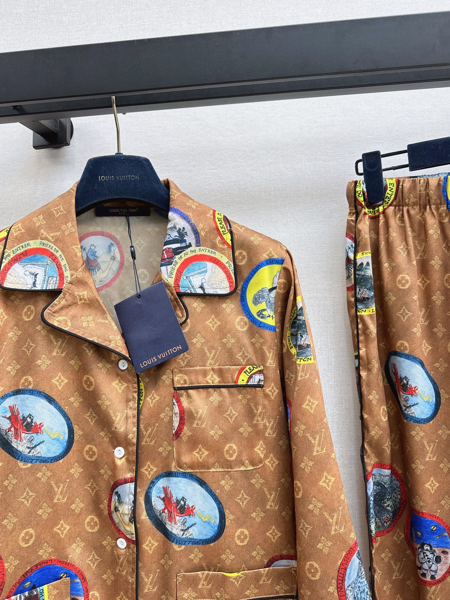 25fw Full printed pajamas