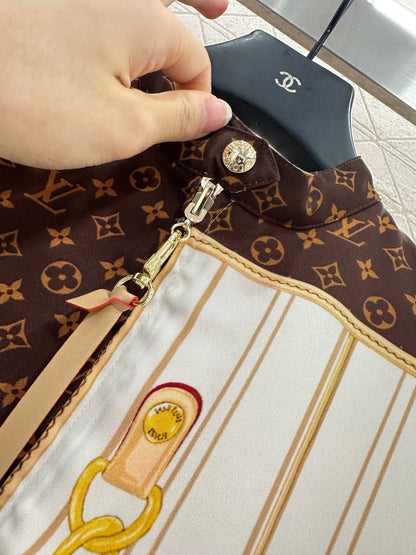 25fw Wear two standing collar jackets