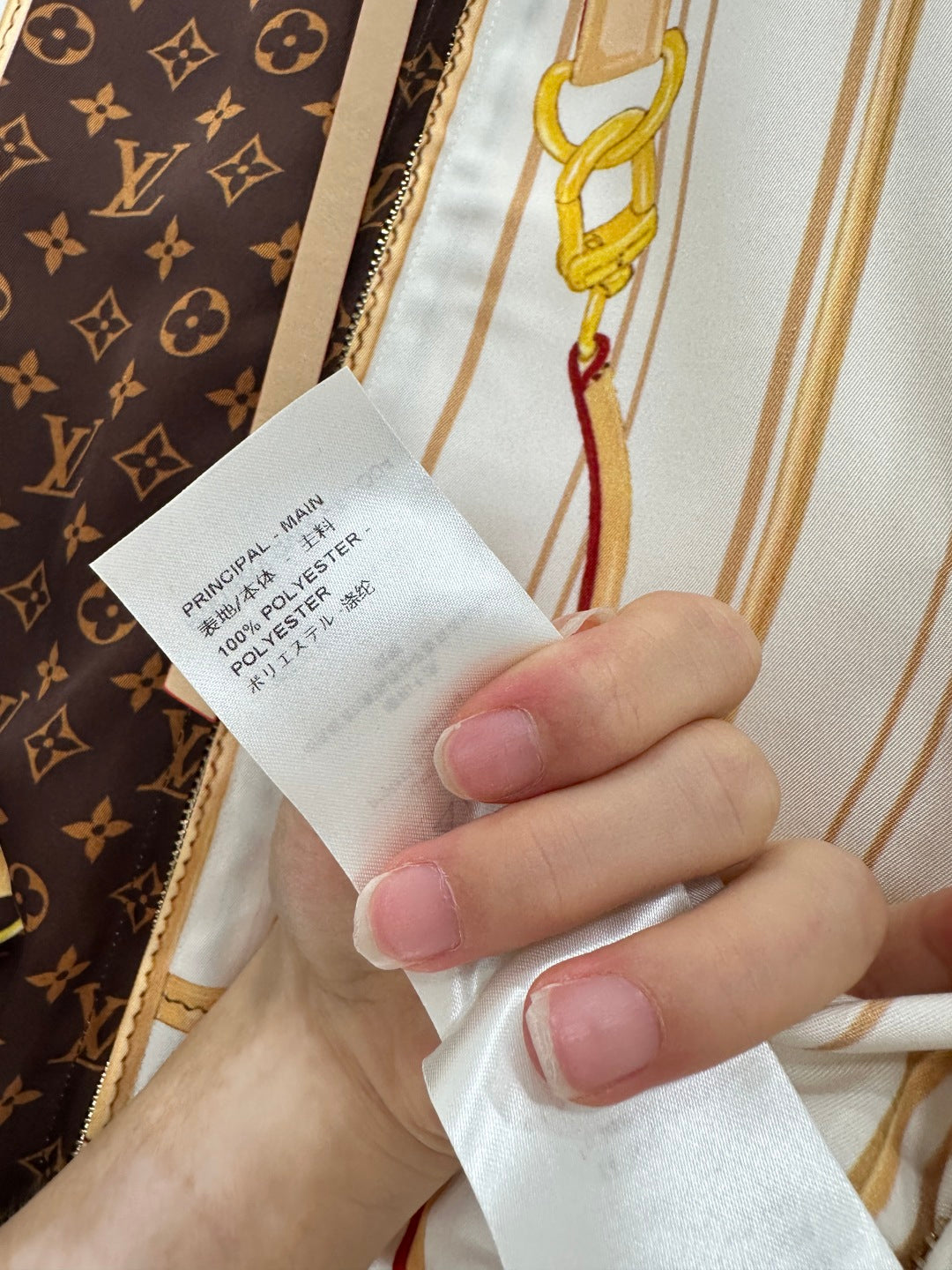 25fw Wear two standing collar jackets