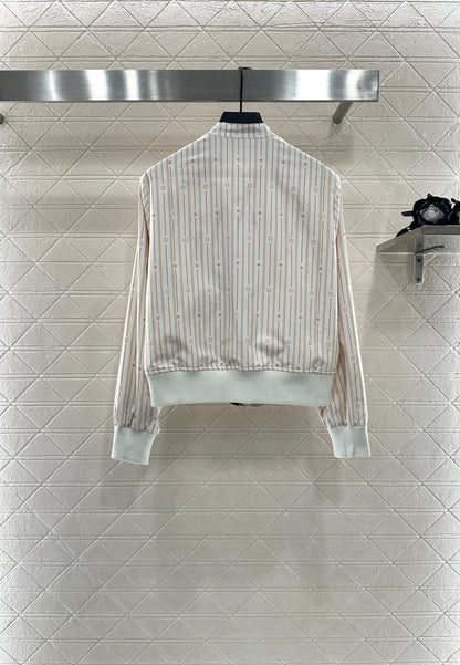 25fw Wear two standing collar jackets