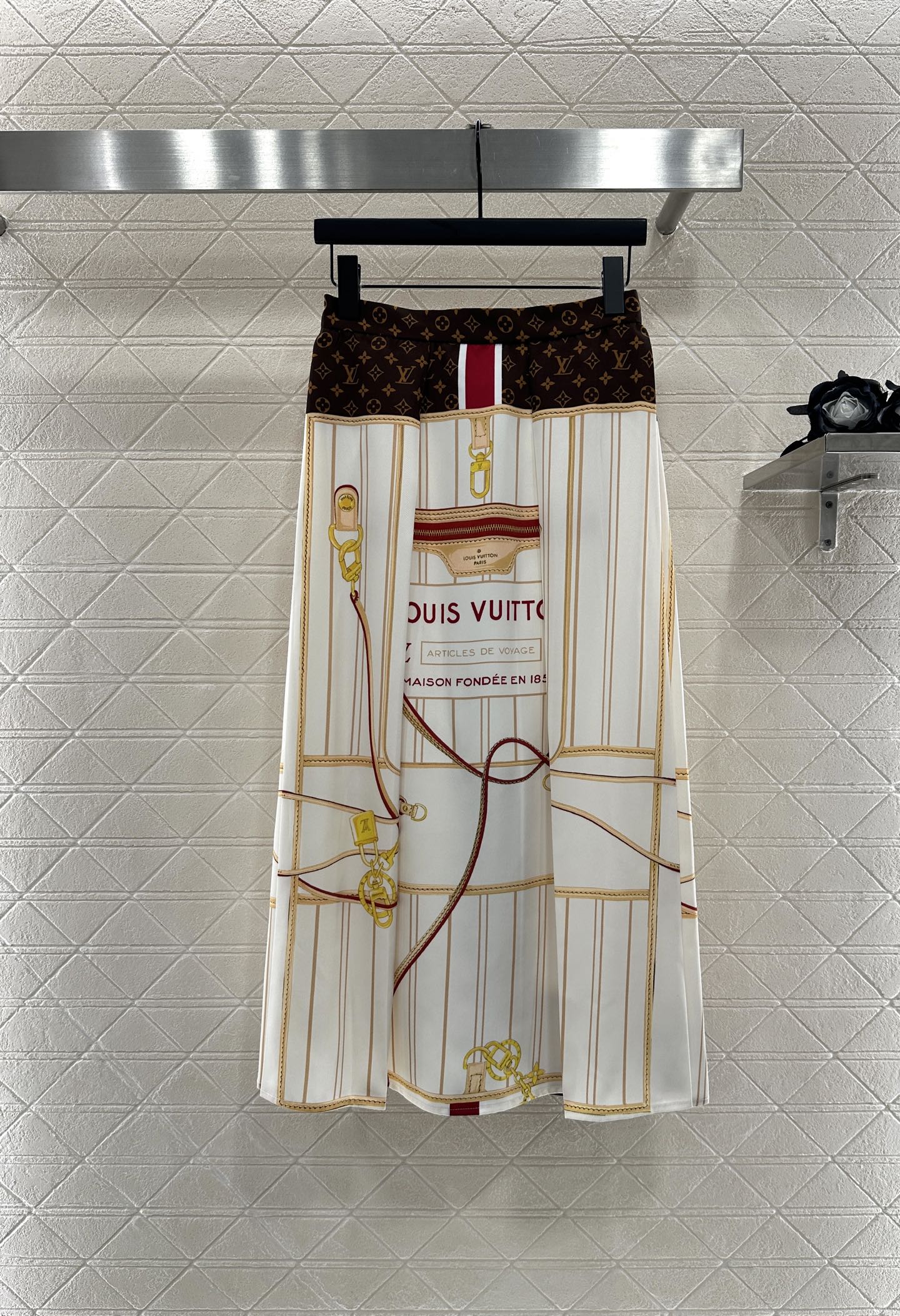 25fw Mid length skirt set