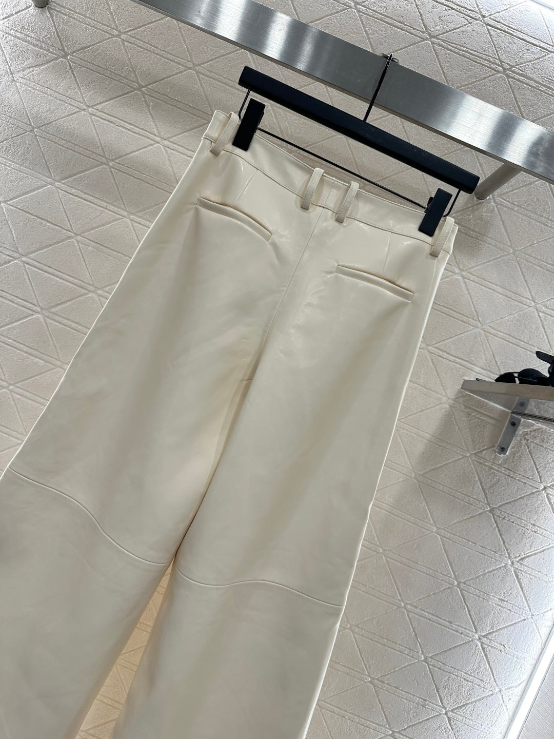 25fw  High waisted sheepskin leather wide leg pants