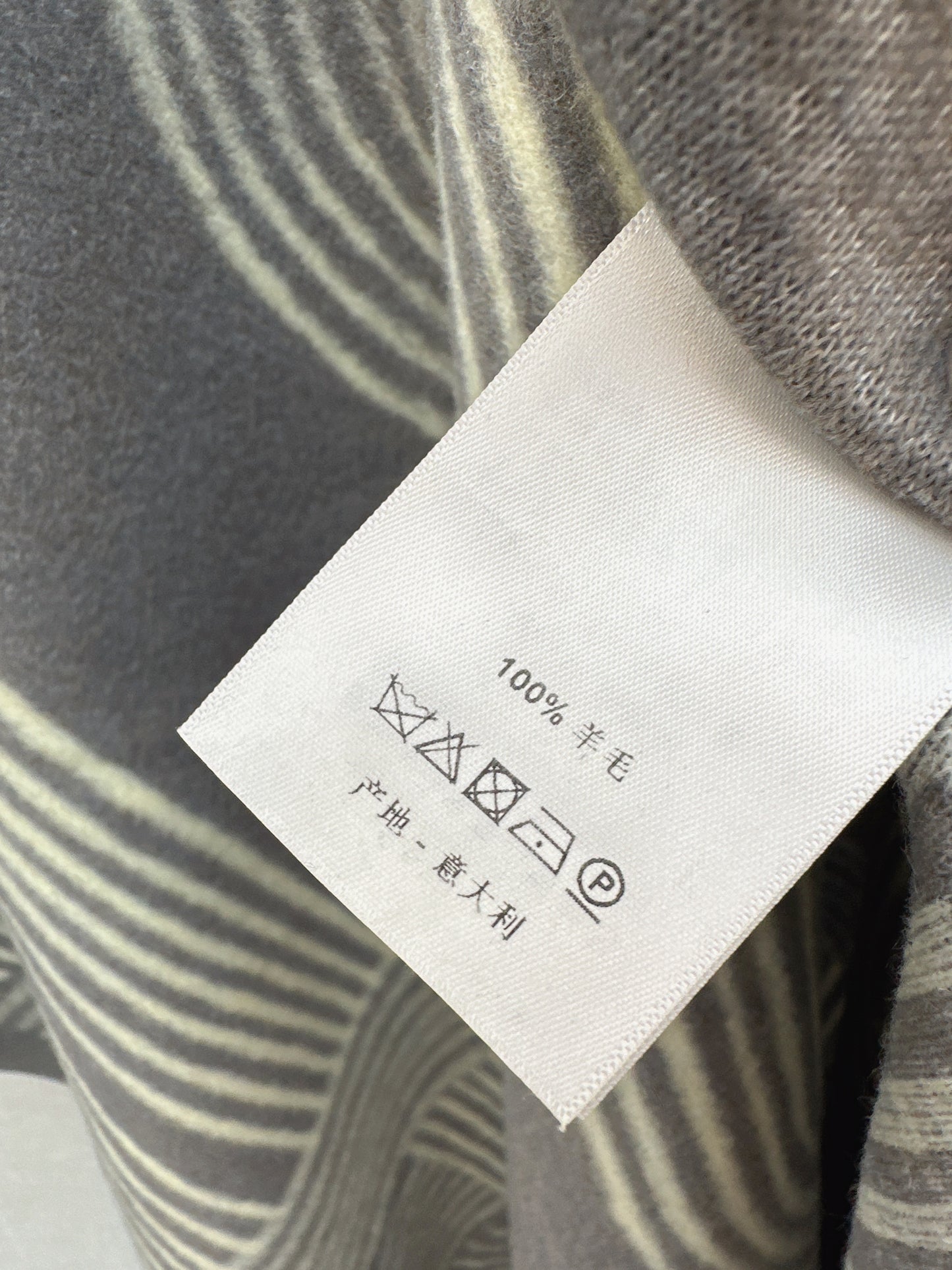 25fw Knitted cloak, shawl jacket