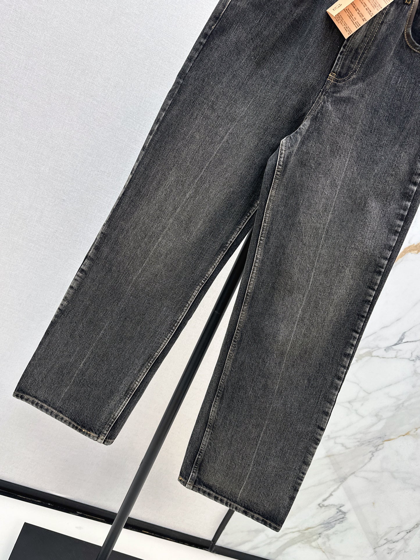 25fw Contrasting jeans