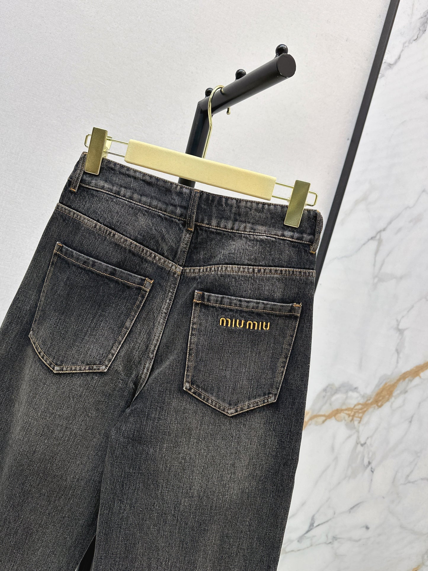 25fw Contrasting jeans
