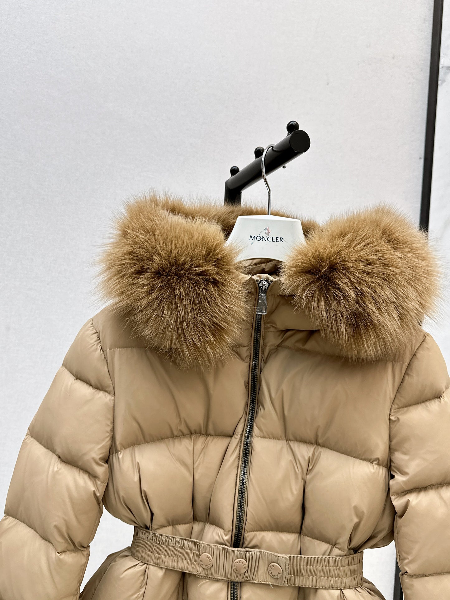 25fw Hooded short down jacket