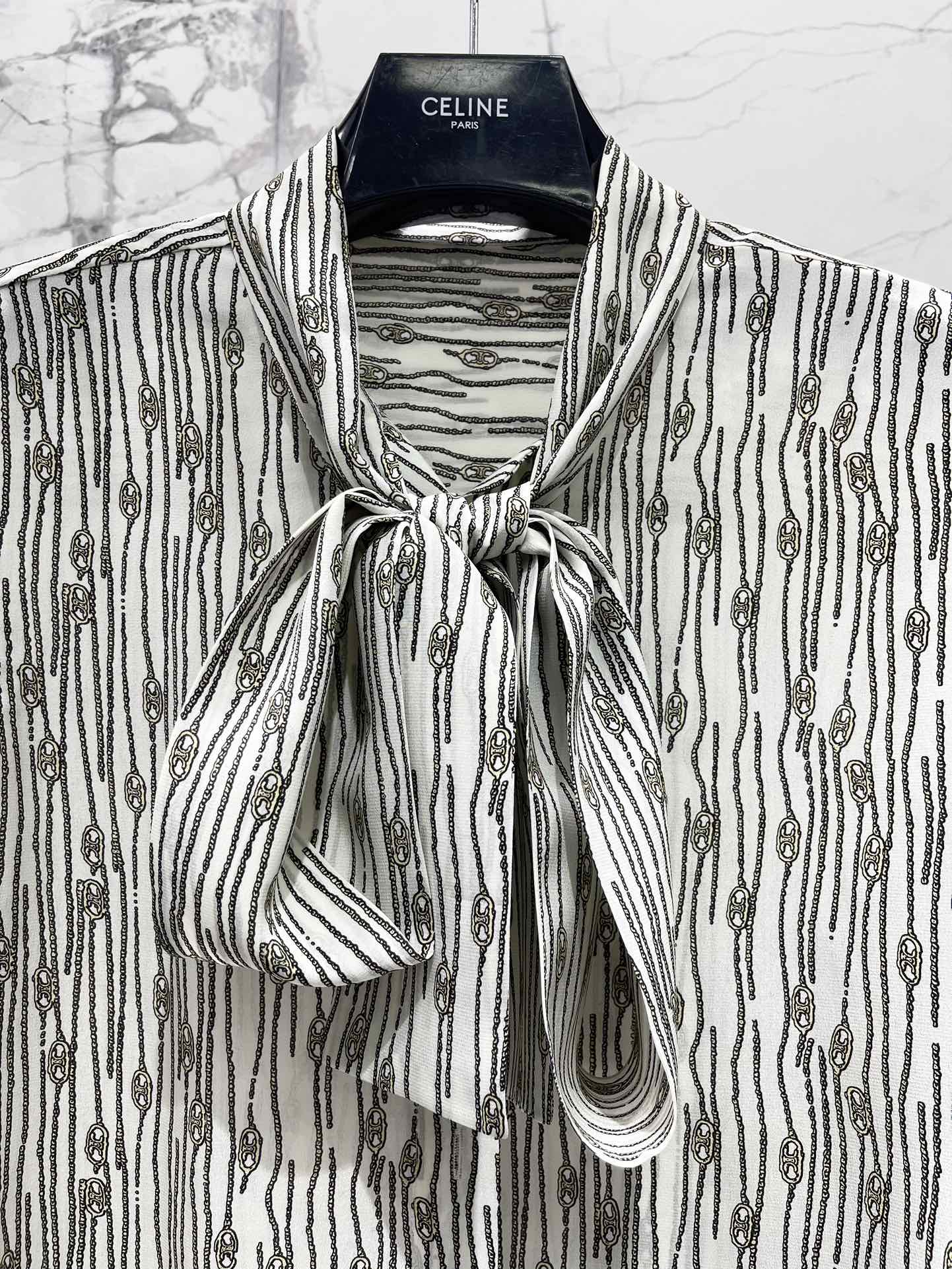 25fw Ribbon tie silk shirt