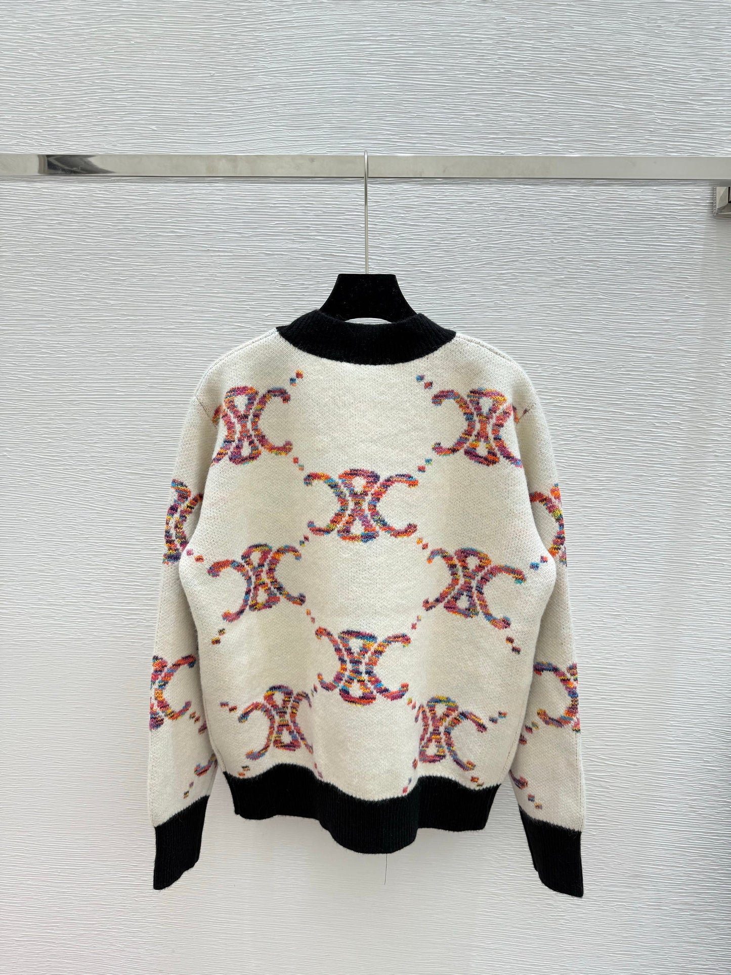 25fw V-neck cardigan