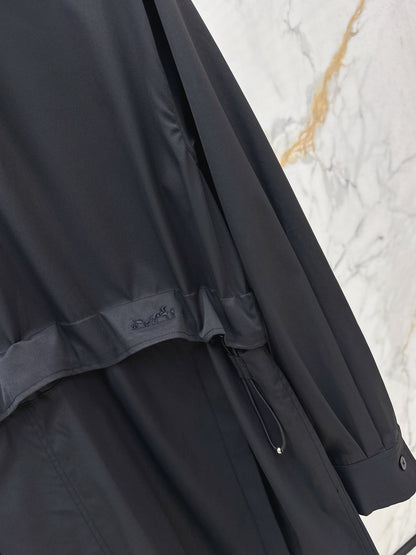 25fw Stand up collar drawstring design dress