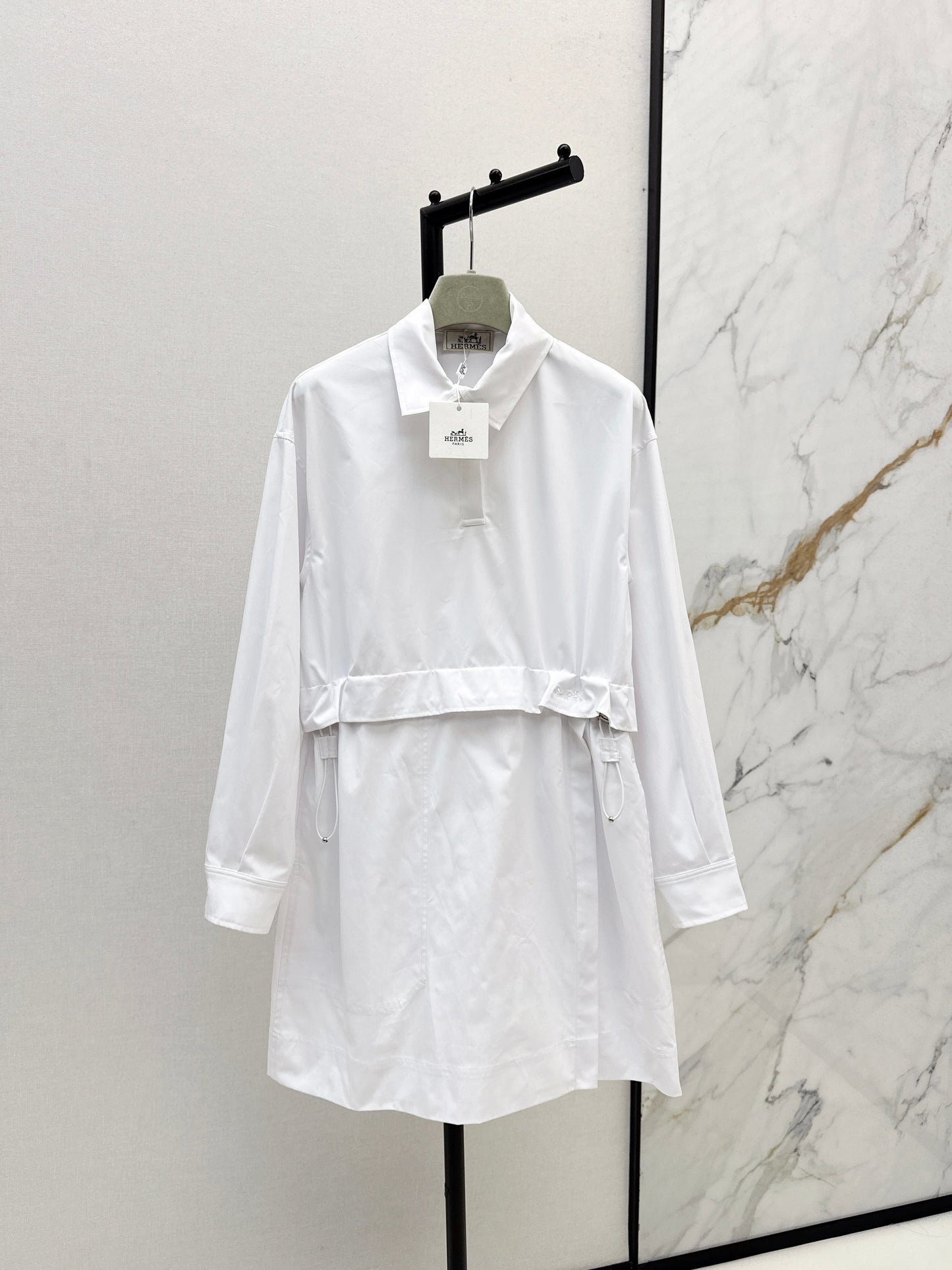 25fw Stand up collar drawstring design dress