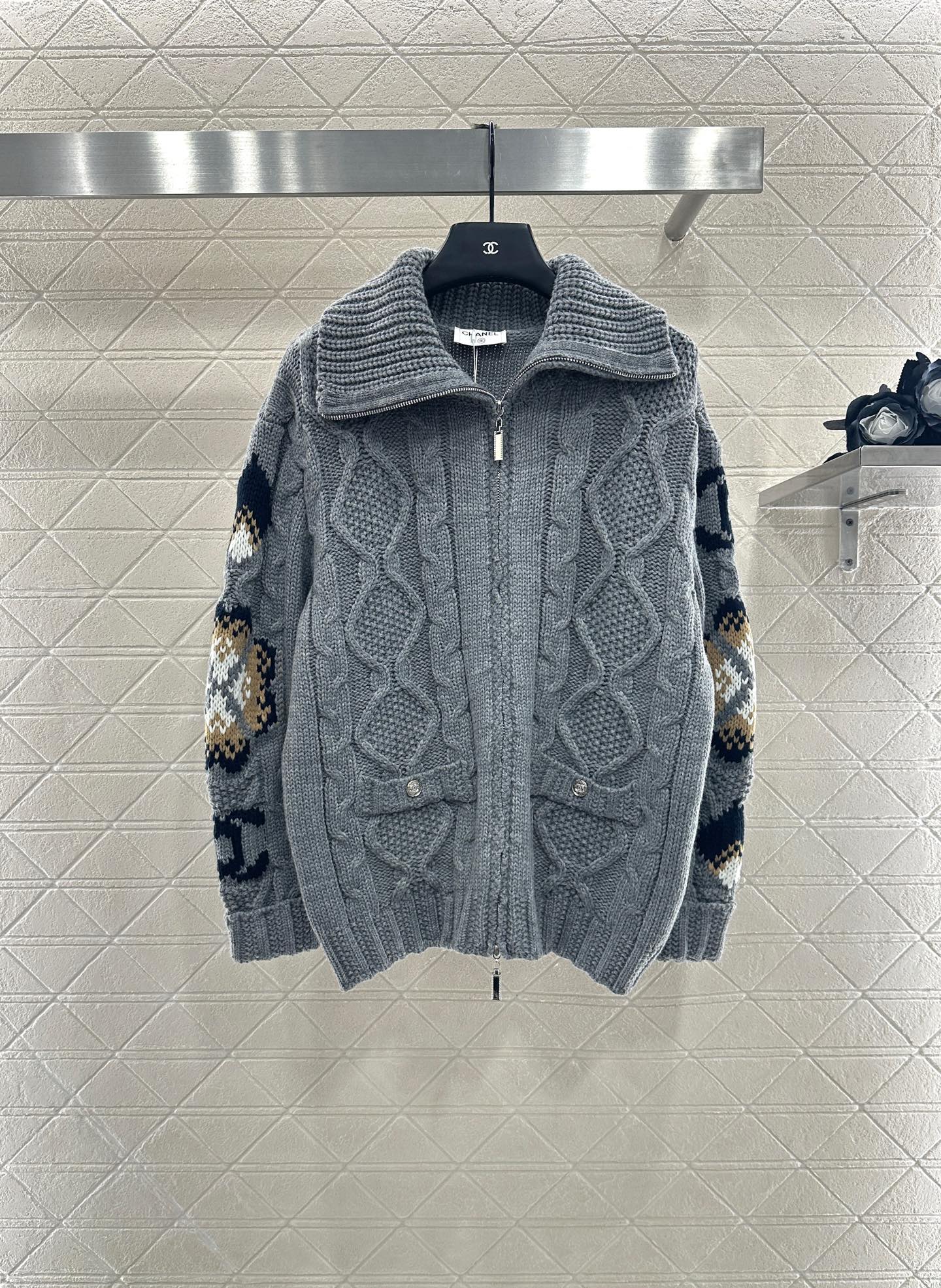 25fw Zipper hook flower knitted cardigan