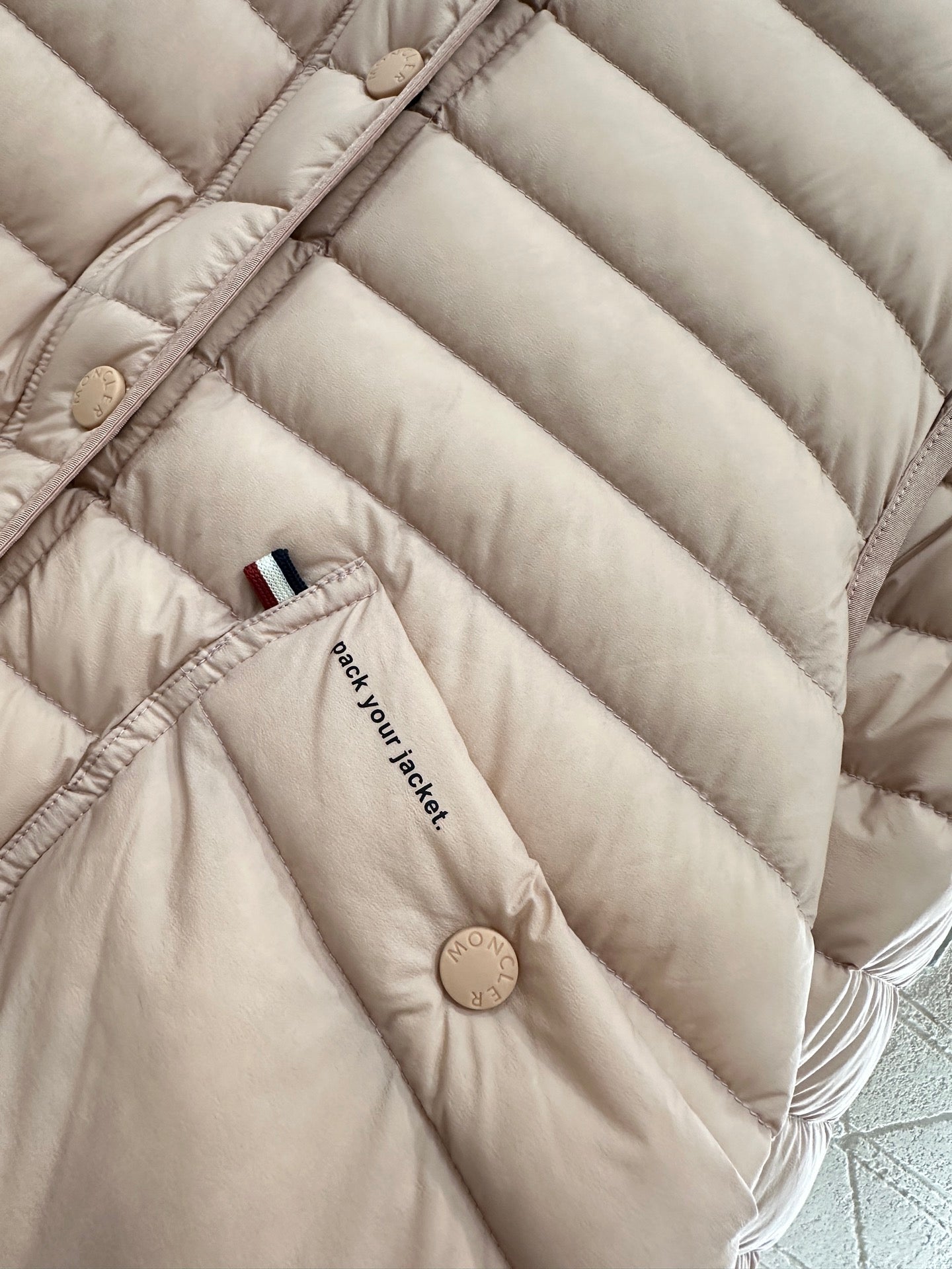 25fw Stand-collar down jacket