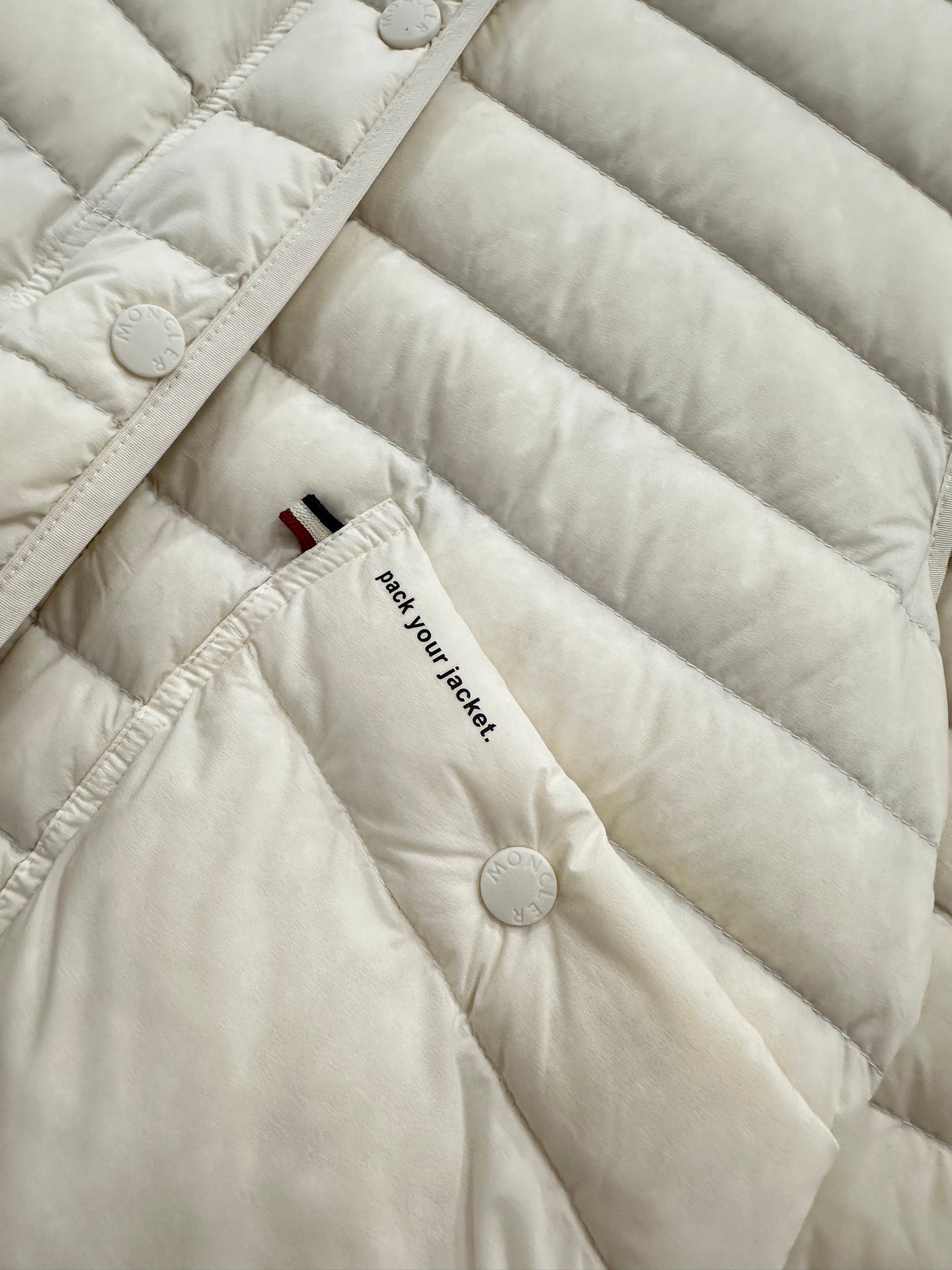 25fw Stand-collar down jacket