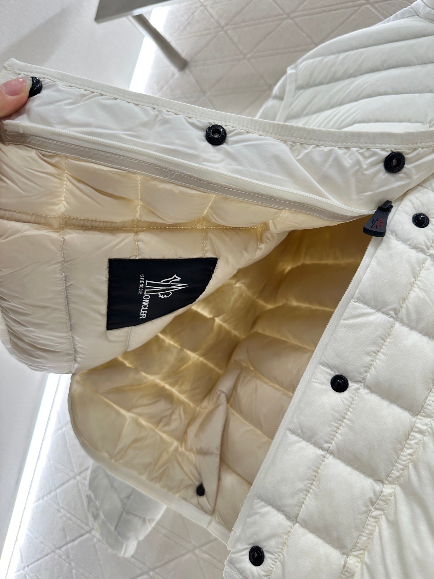 25fw Stand-collar down jacket