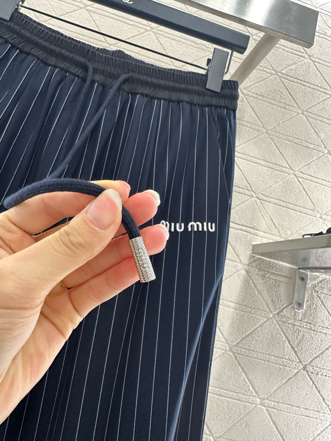 25fw Silhouette striped suit set