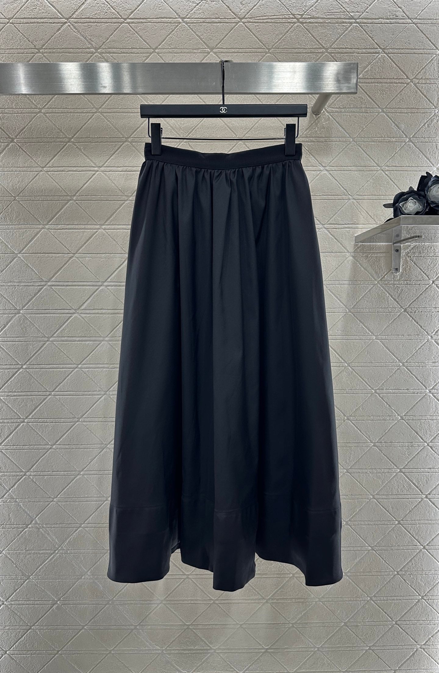 25fw High waisted umbrella shaped mid length skirt