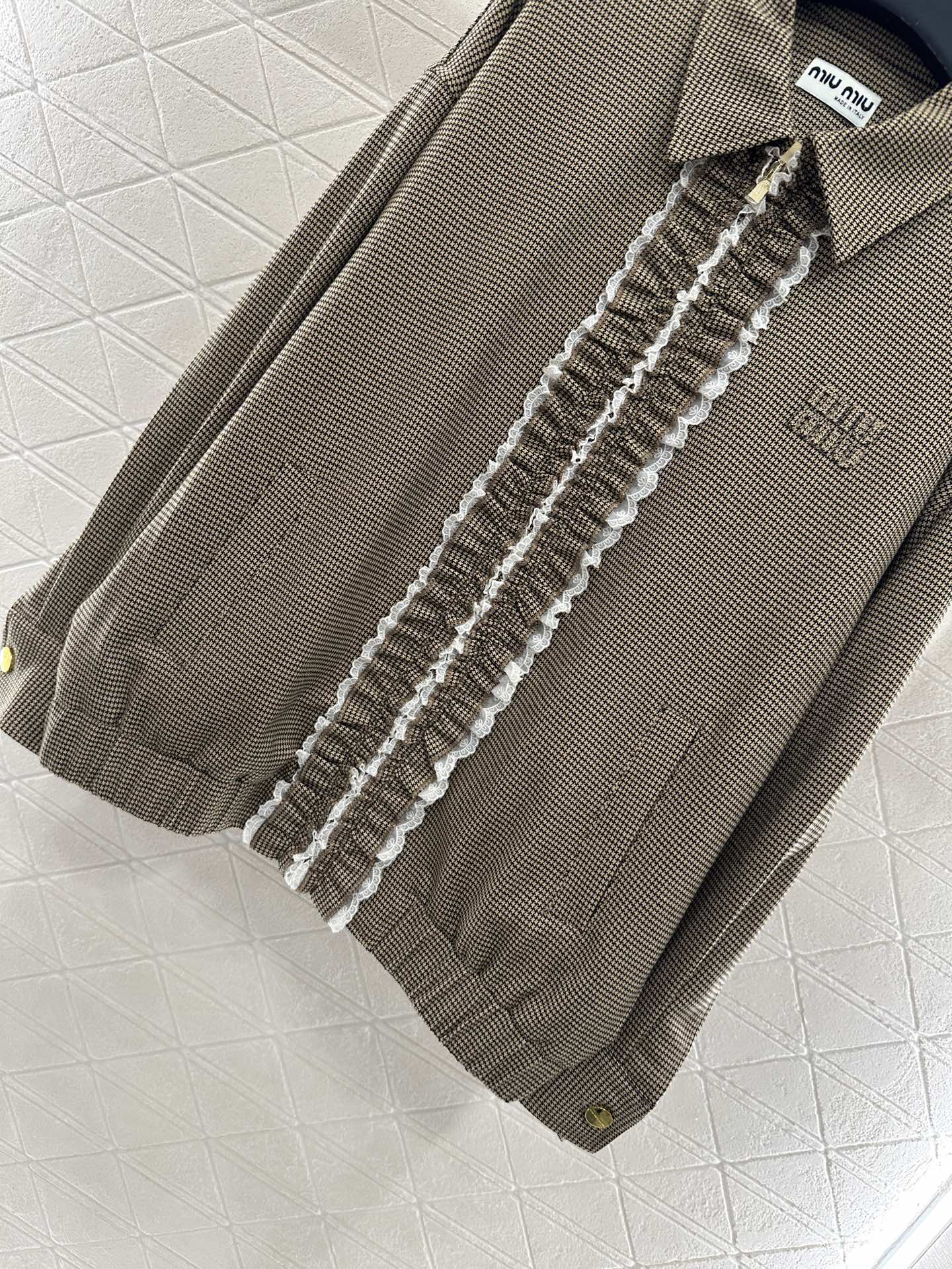 25fw Color blocking lace lace jacket short skirt set