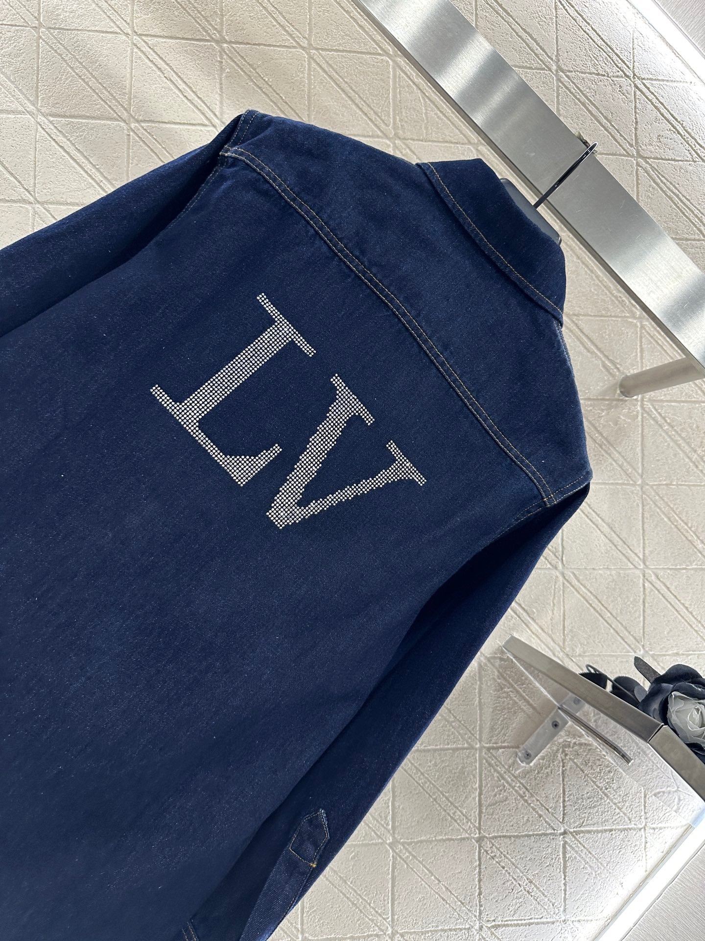 25fw Collar hot pressed diamond denim shirt