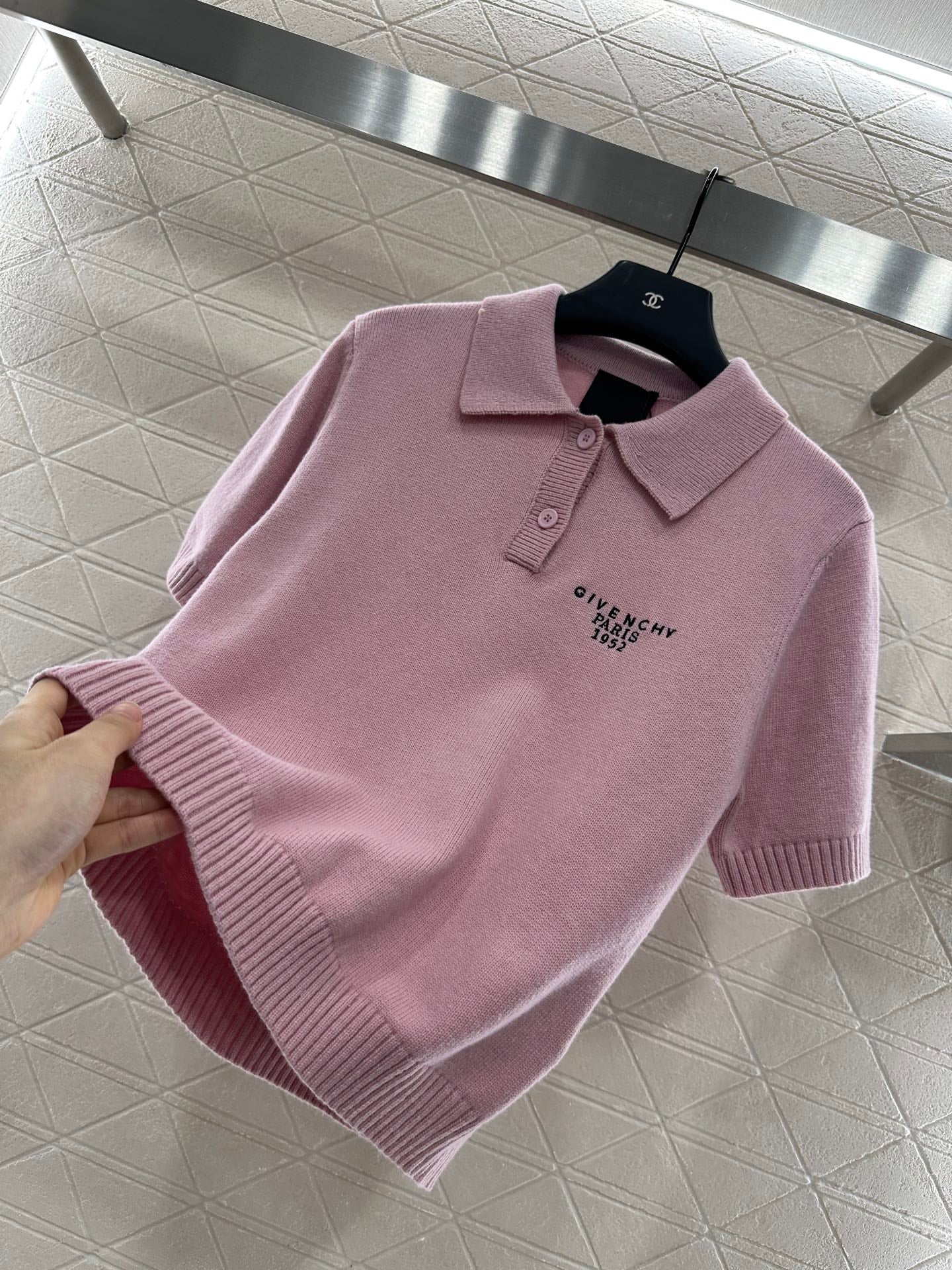 25fw Half open lapel knitted top