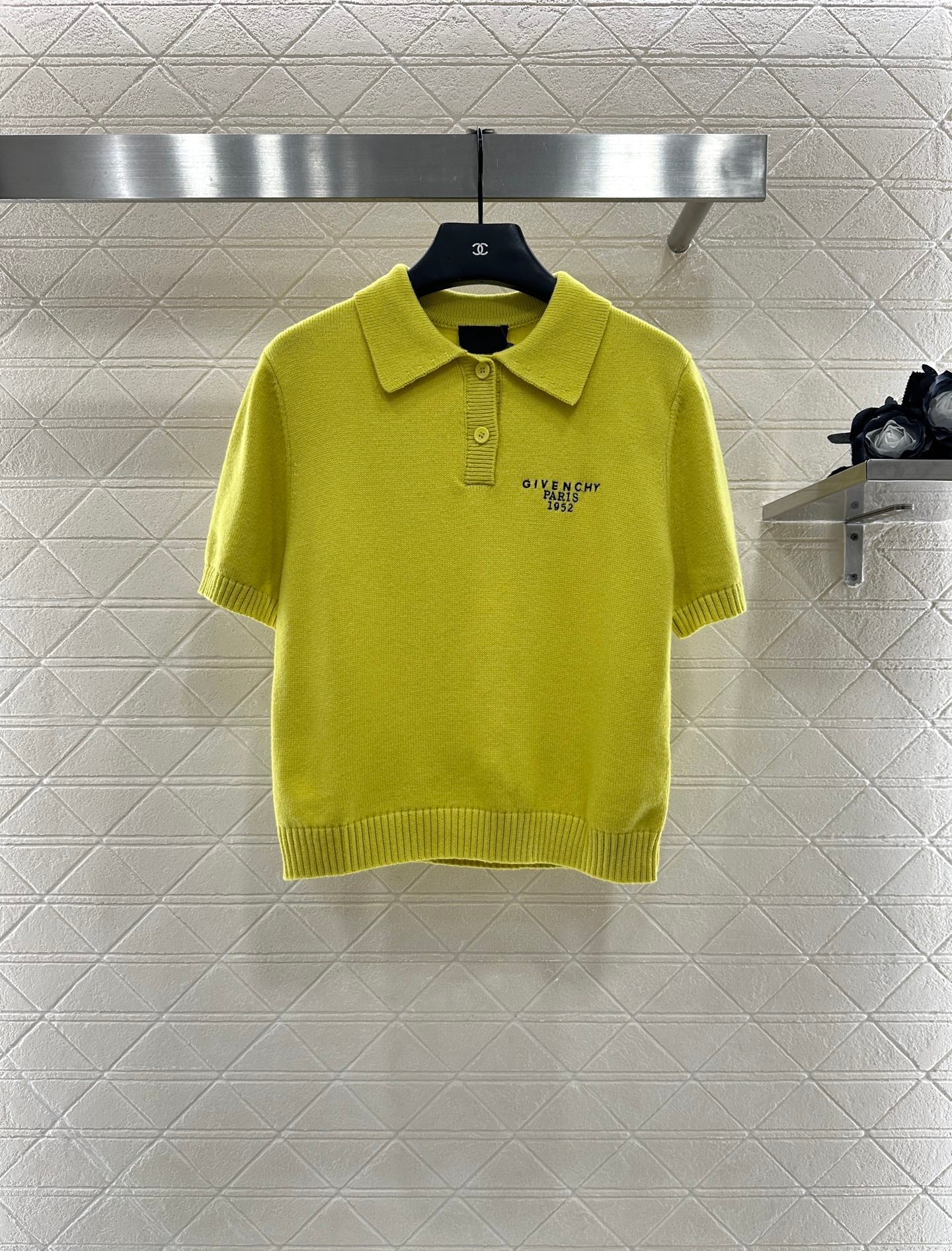 25fw Half open lapel knitted top