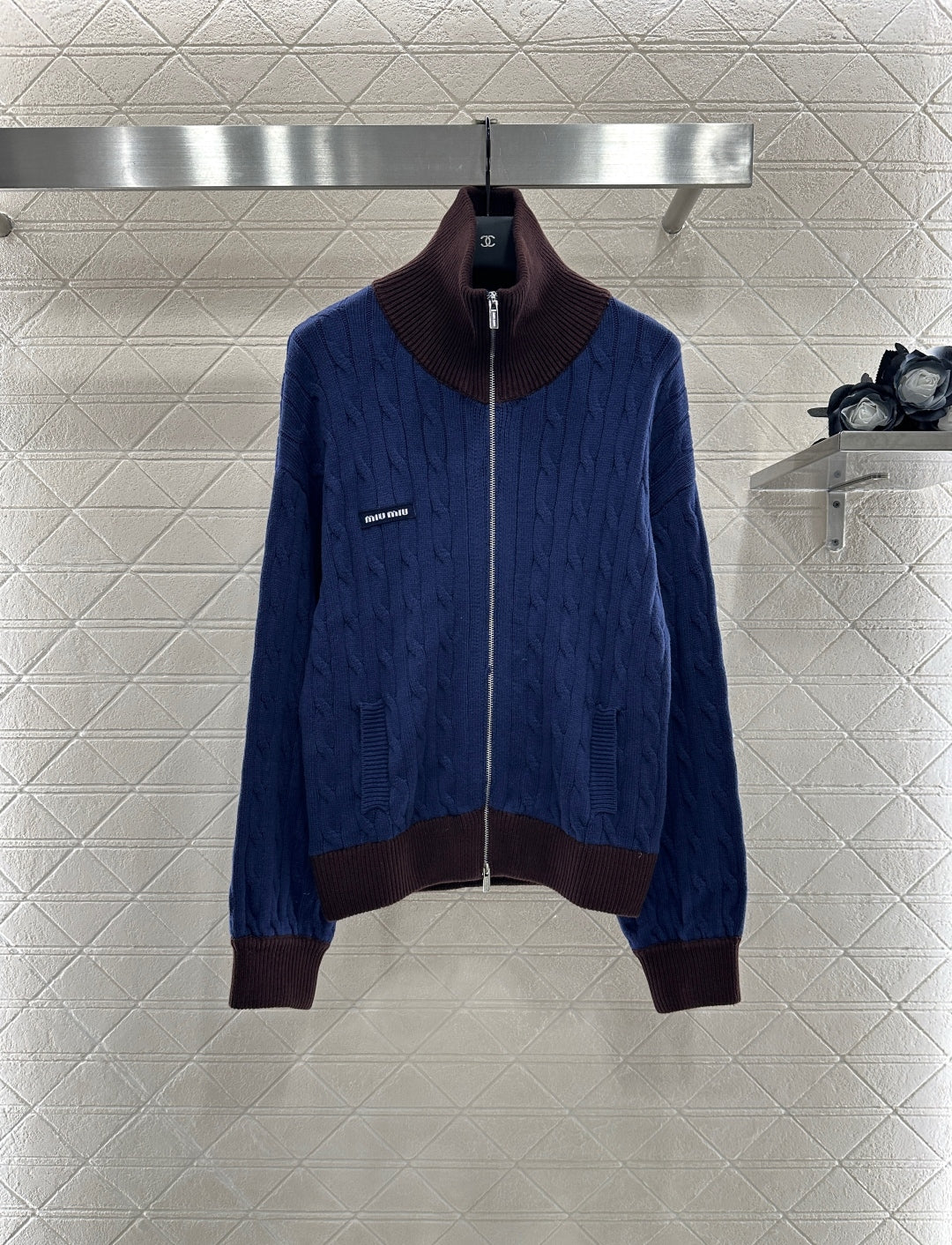 25fw Baseball Fried Dough Twists sweater