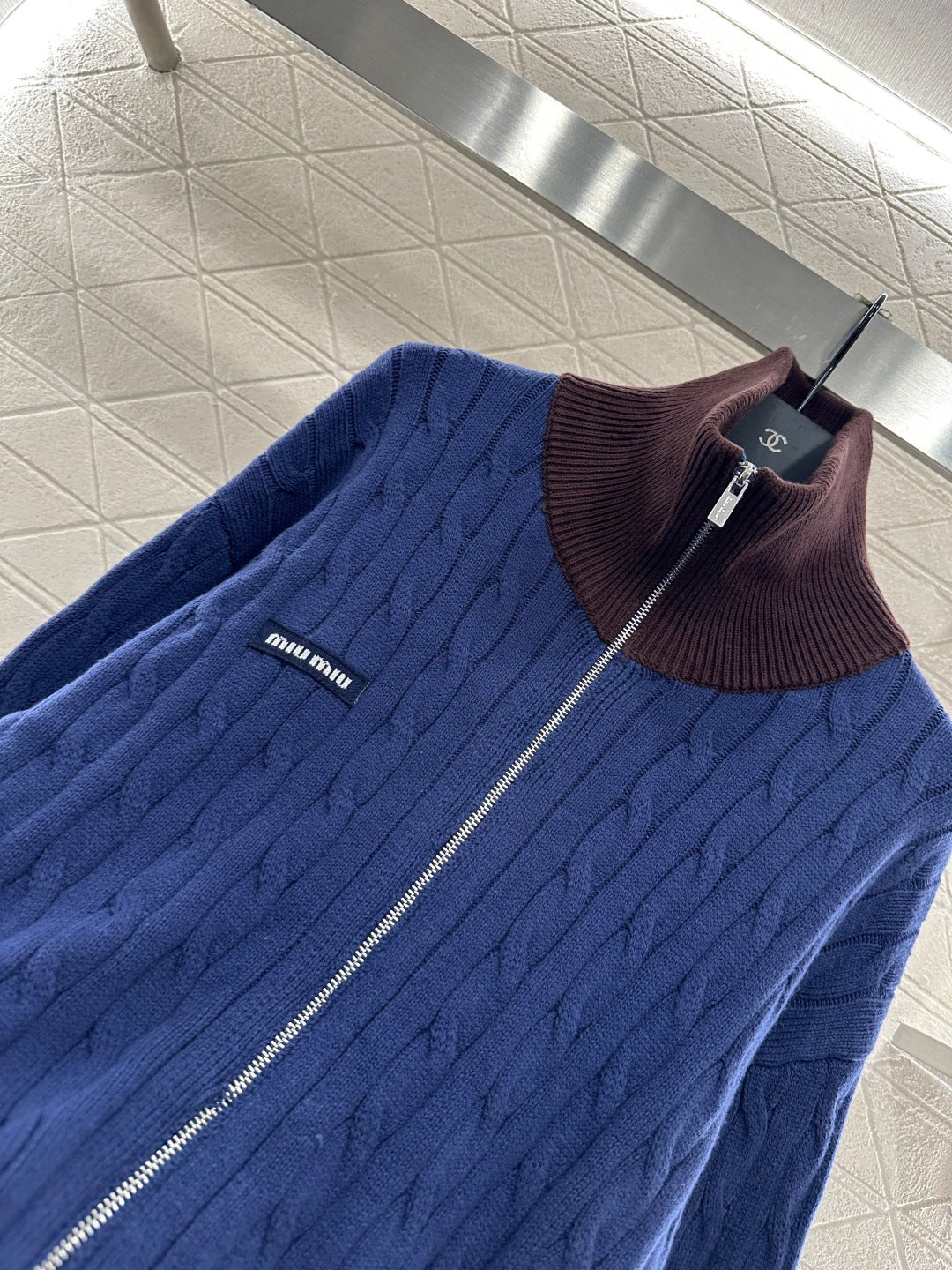 25fw Baseball Fried Dough Twists sweater