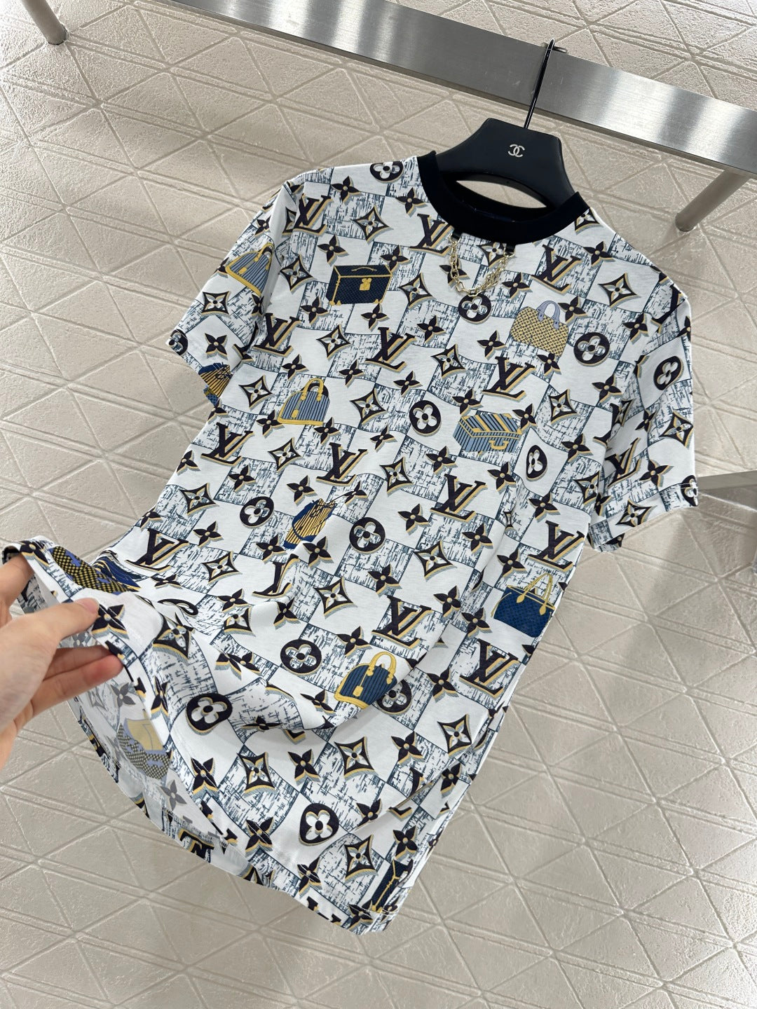 25fw Luggage printed chain T-shirt