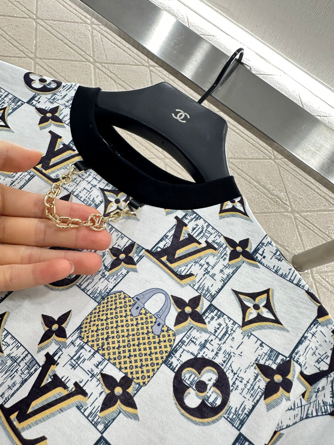 25fw Luggage printed chain T-shirt