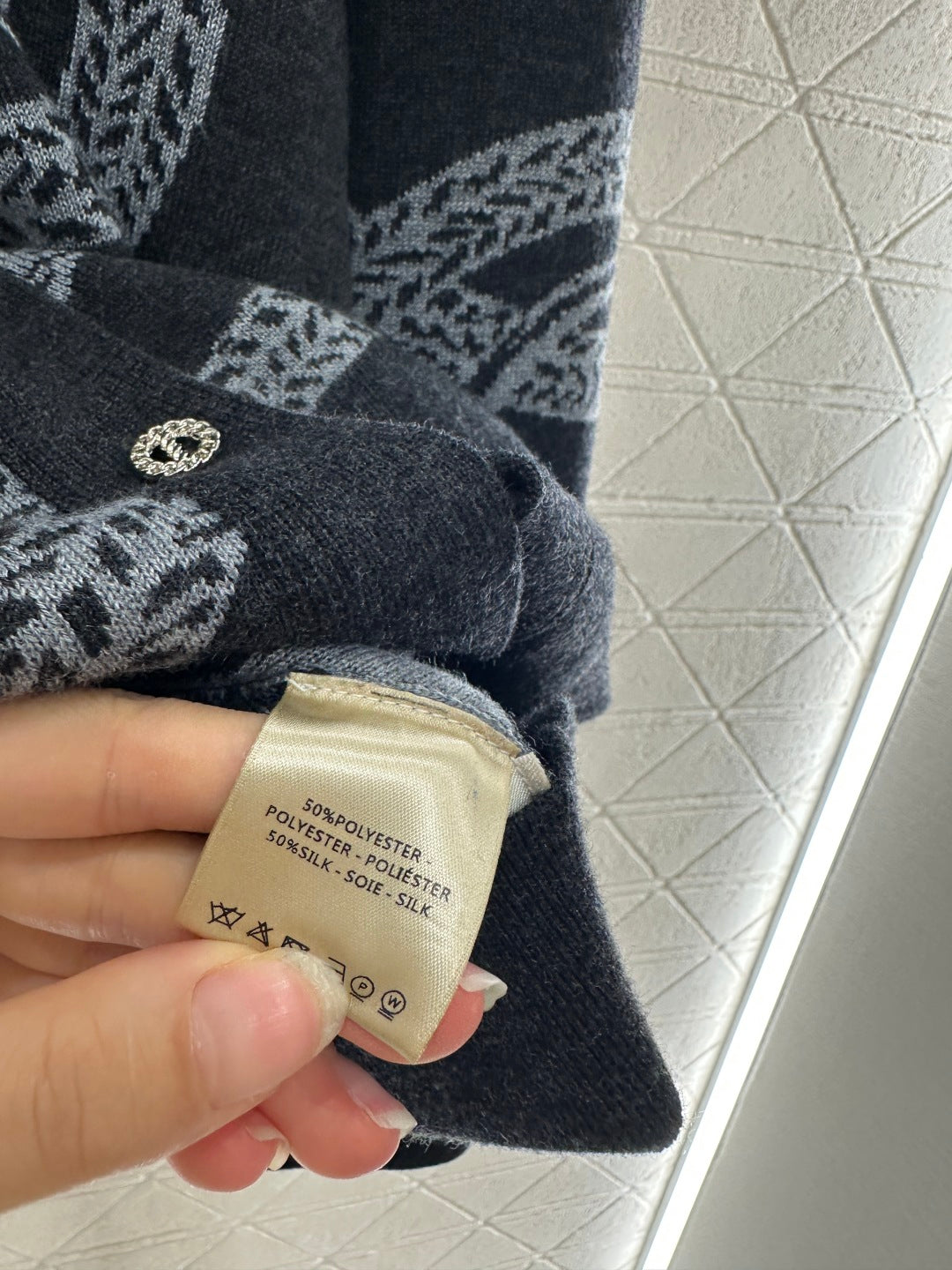 25fw Collision ribbon chain buckle cardigan