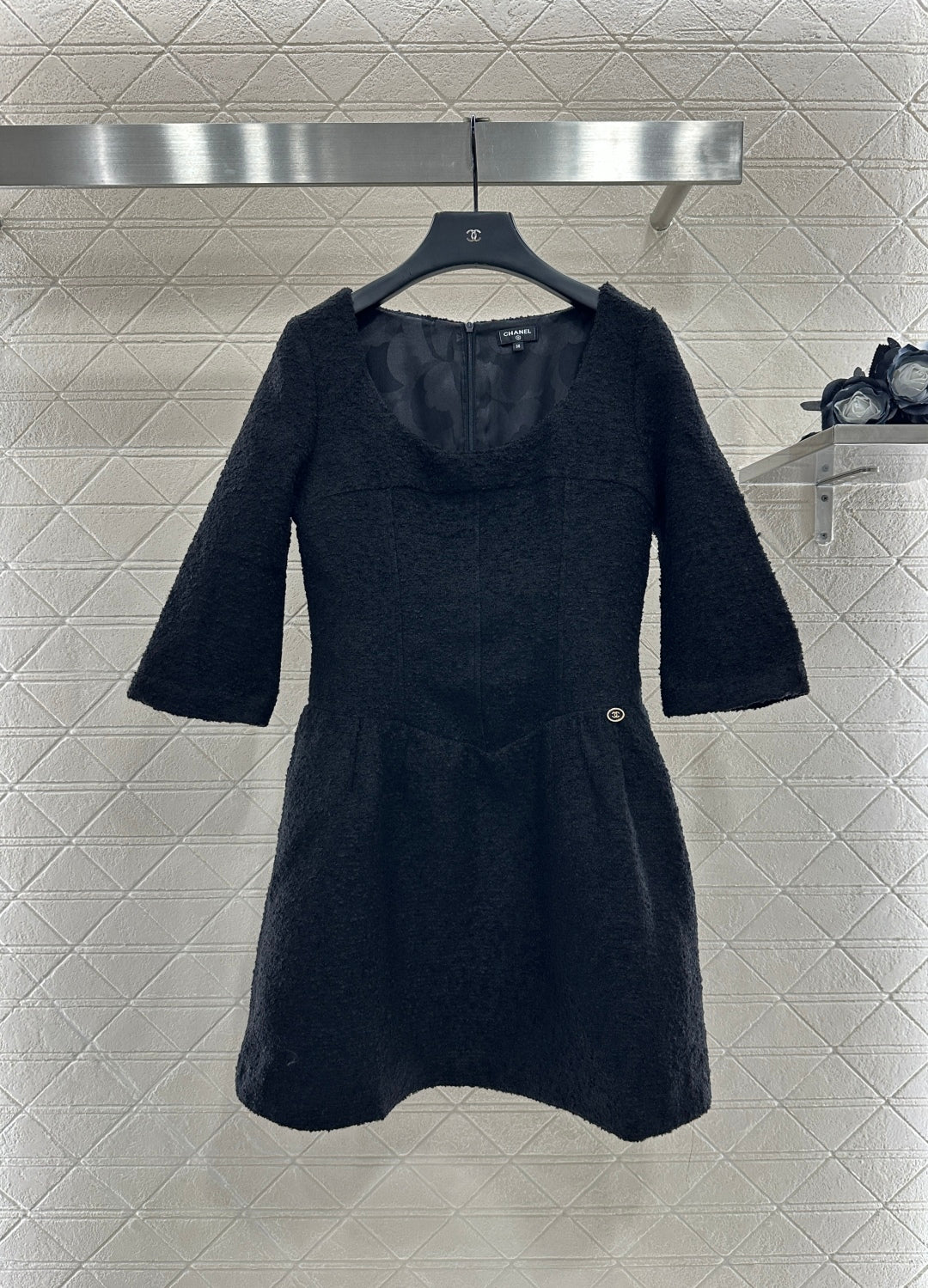 25fw Mid sleeve round neck dress