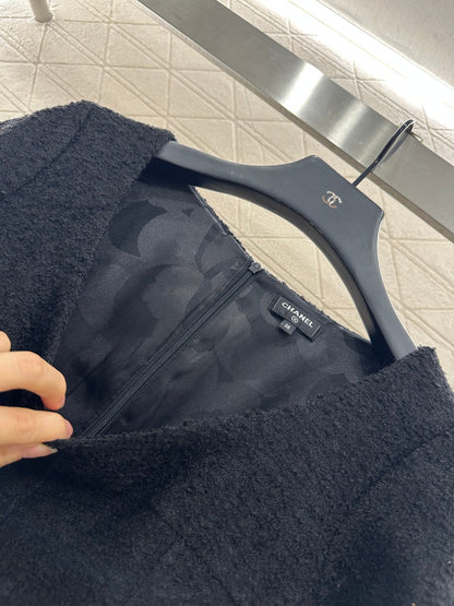 25fw Mid sleeve round neck dress