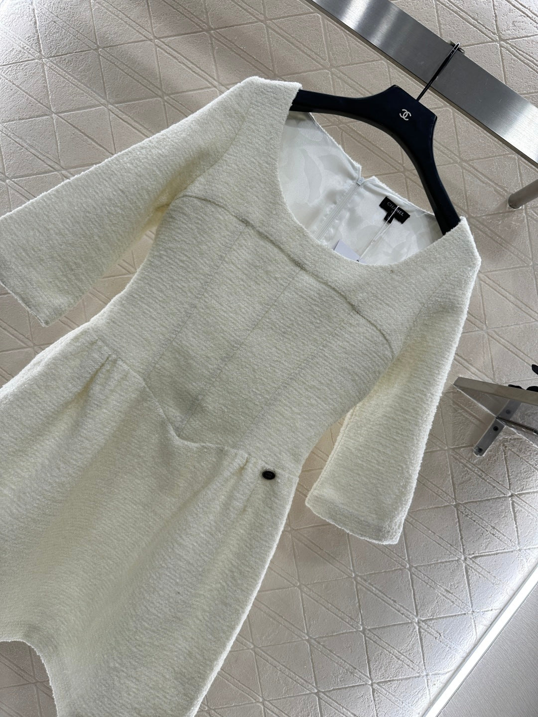 25fw Mid sleeve round neck dress