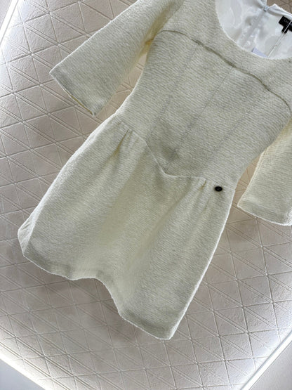 25fw Mid sleeve round neck dress