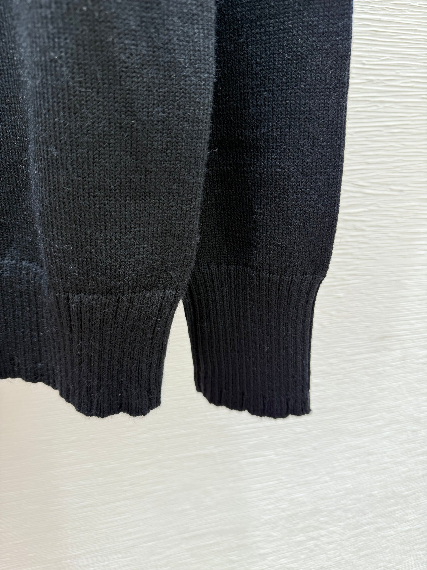 25fw Knitted long sleeved collar