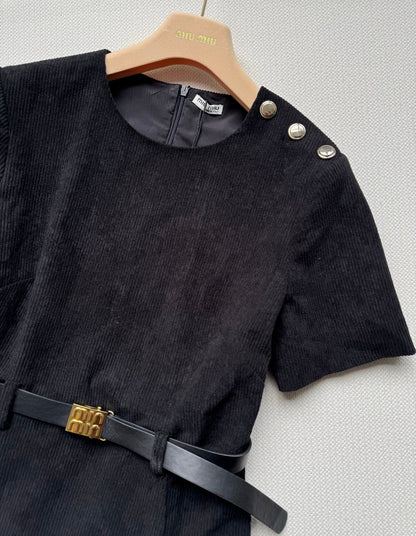 25fw Waist cinched shoulder button slim fit dress