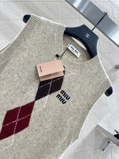 25fw Knitted cardigan vest short skirt three piece set