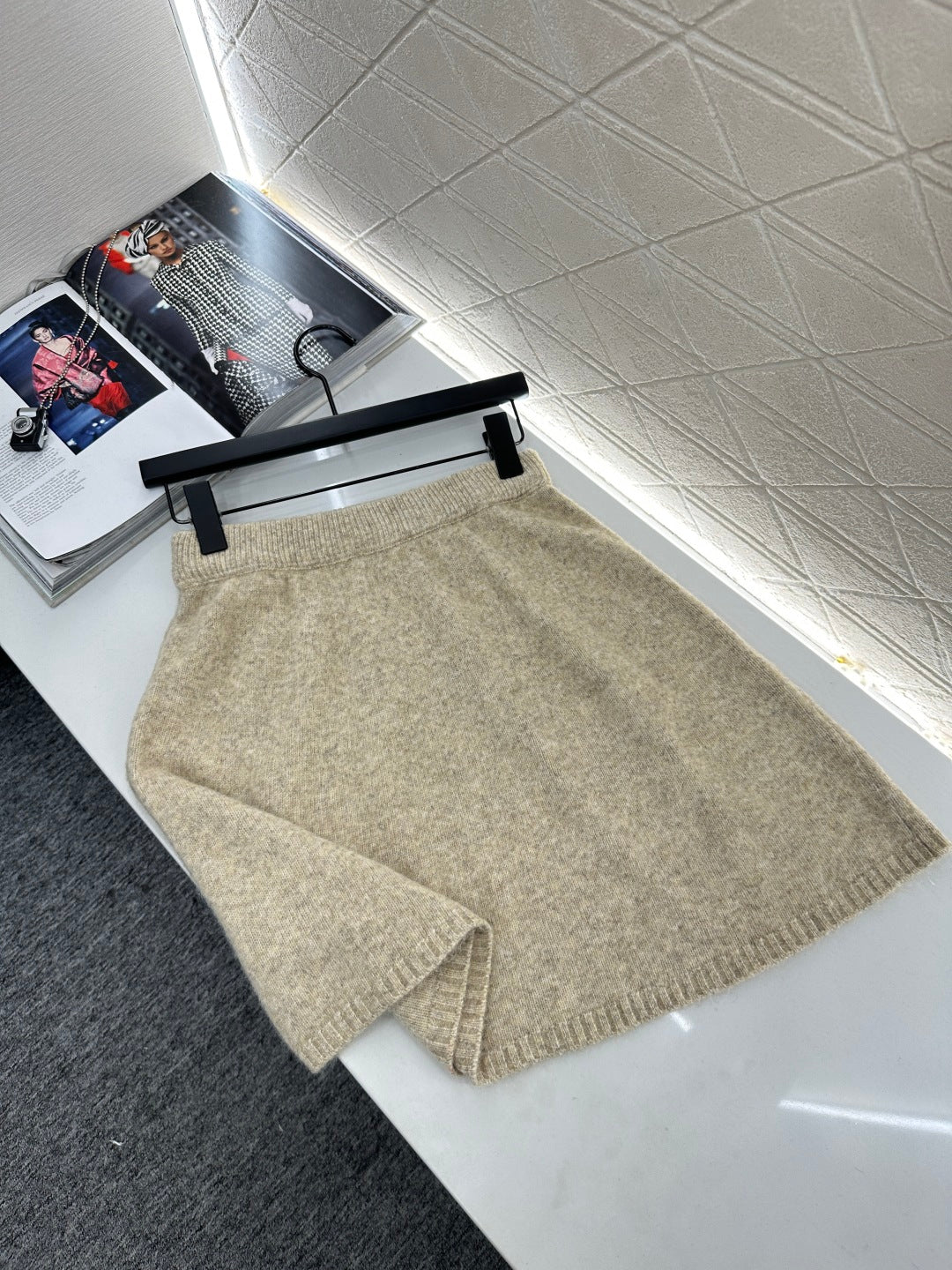 25fw Knitted cardigan vest short skirt three piece set