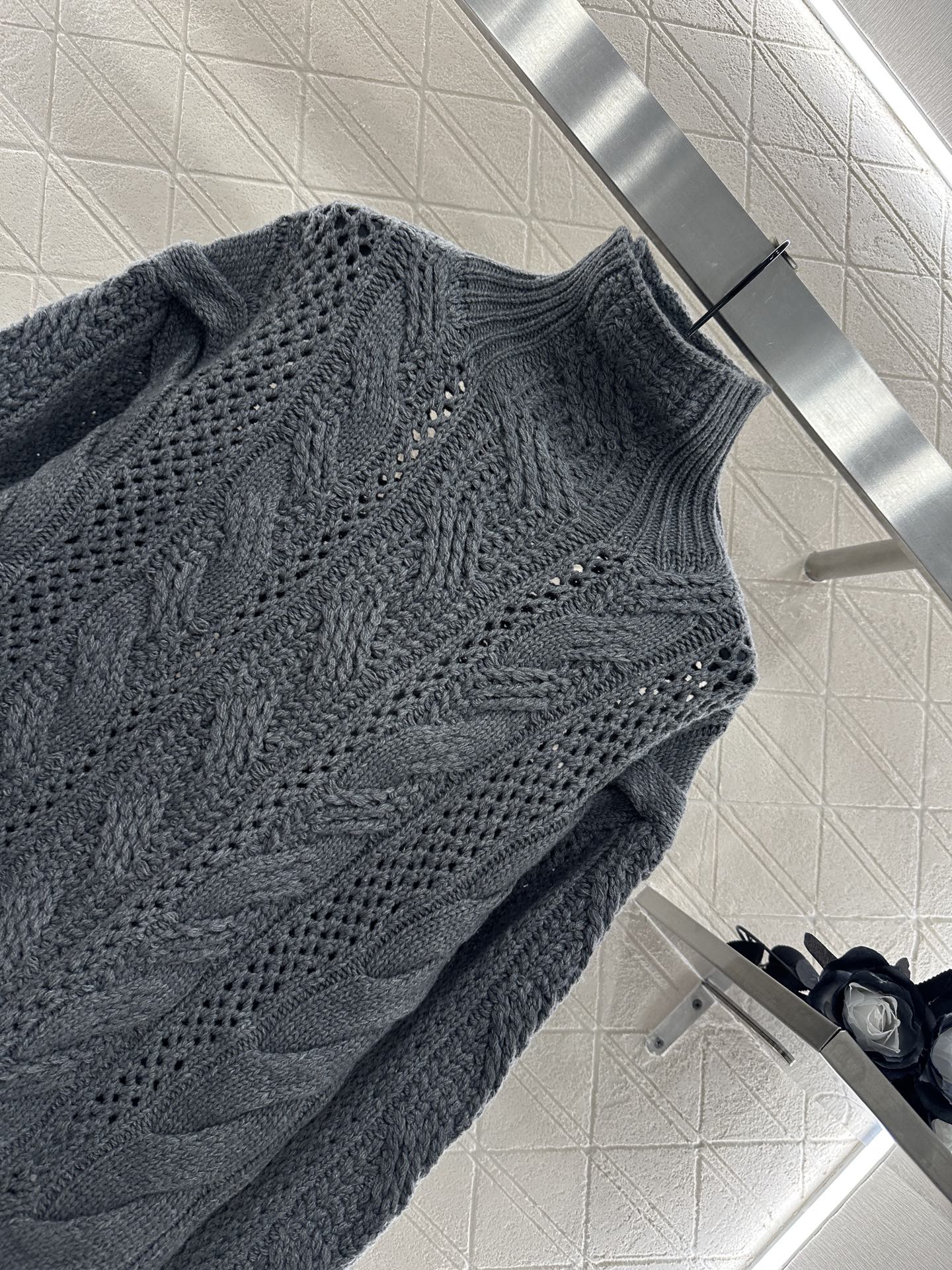 25fw High neck hollowed out crochet sweater