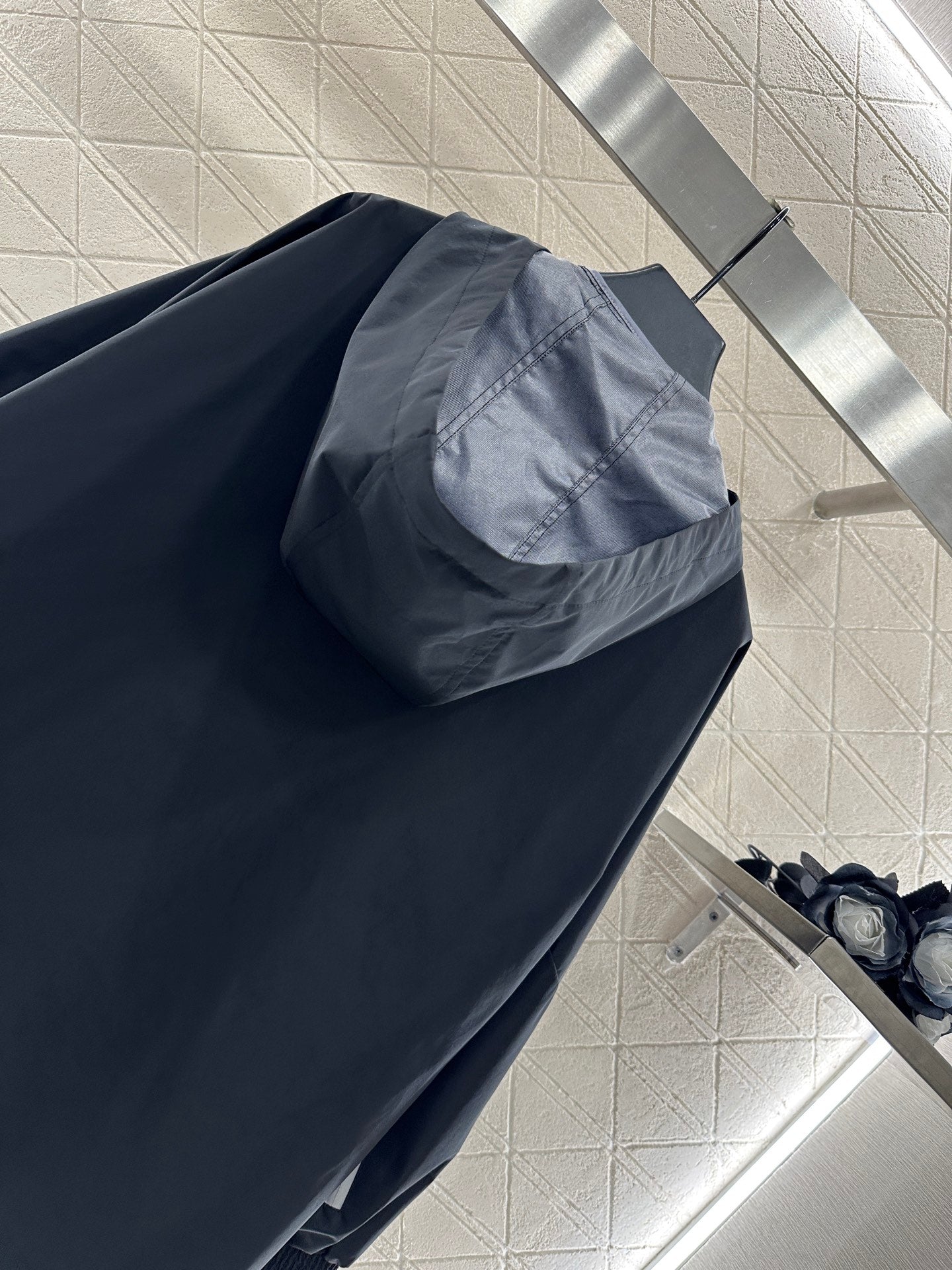 25fw Hooded silhouette assault jacket