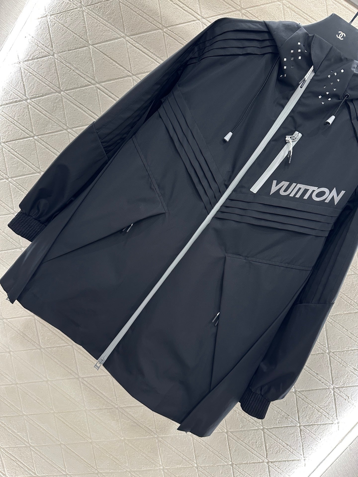 25fw Hooded silhouette assault jacket